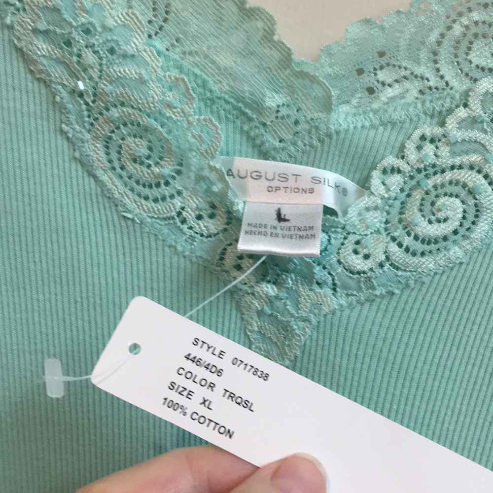 ‘NWOT’ Lace Tank Top - Picture 6 of 6